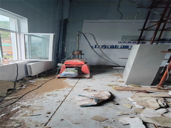 大新地基基础下沉墙体裂缝加固注浆顶升施工